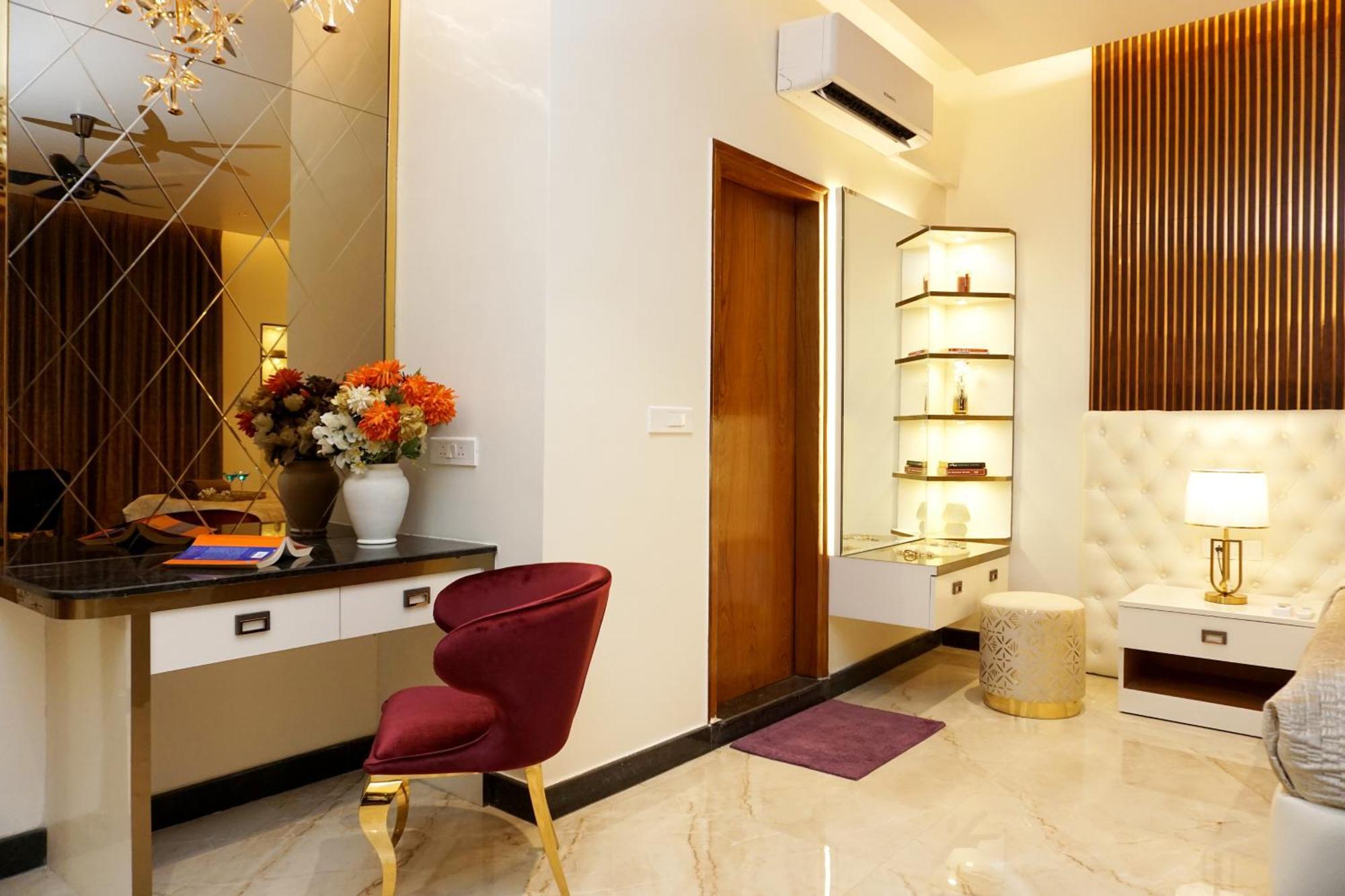 The Pentouz On 100 Feet Road Indiranagar - An Urban Luxury Retreat Apartment Bangalore Exterior photo